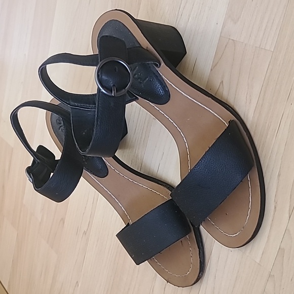 Splendid Black Adam Block Heels Ankle Strap with Buckle Closure Sandals Size 8 M - Picture 4 of 9